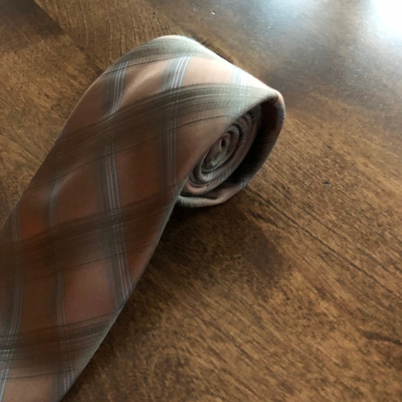 Calvin Klein Patterned Tie - Picture 2 of 4